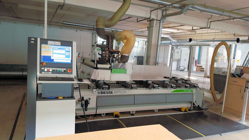 Used BIESSE SKILL 300 CNC MACHINING CENTER (W/ATC/BORING)