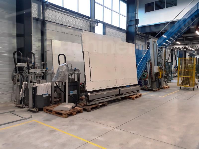 SEALING ROBOT (IG LINE)