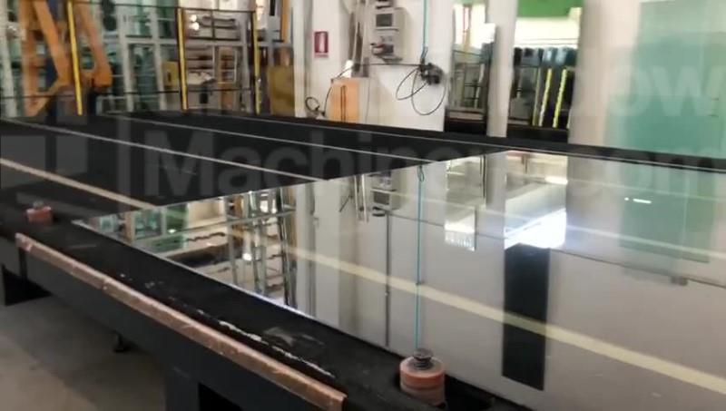 CUTTING TABLE