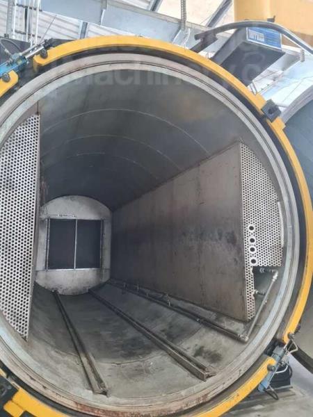 COMPOSITE AUTOCLAVE