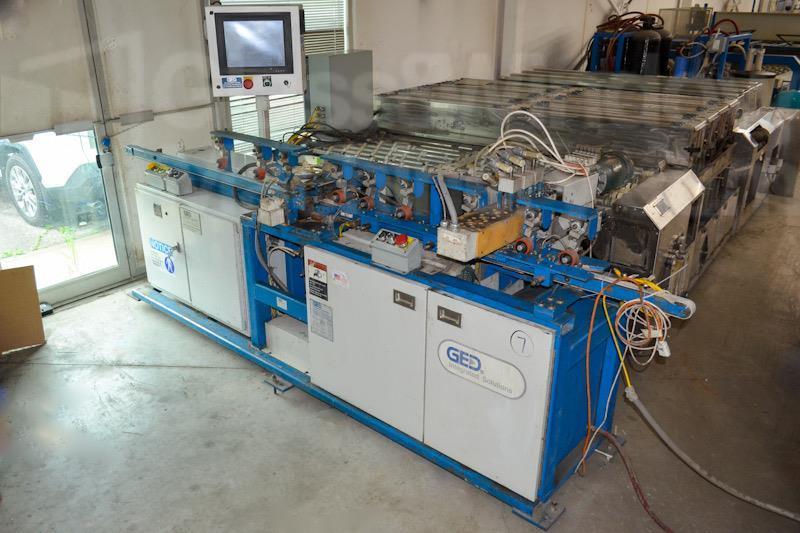 BUTYL EXTRUDER