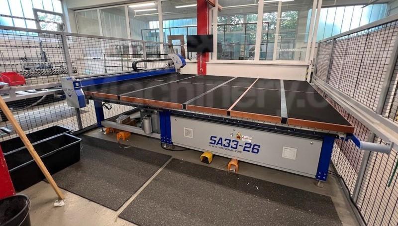 CUTTING TABLE