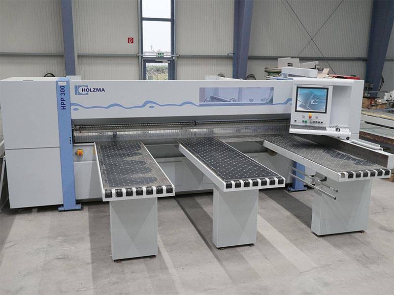 Used HOLZMA HPP 300 FRONT LOAD, AUTOMATIC PANEL SAW for sale