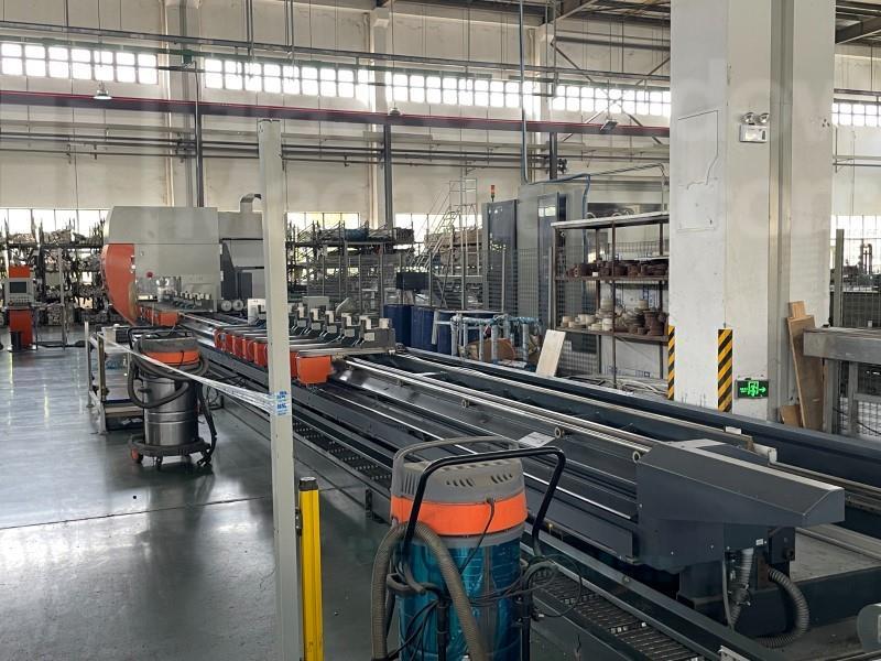 PROFILE MACHINING CENTER